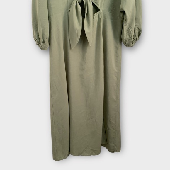 Showpo Tyricia Midi Dress - Picture 3 of 13